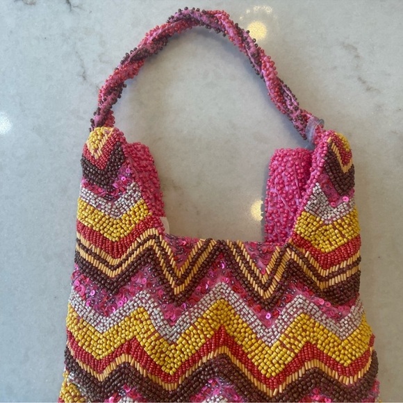 GEO BEADED BAG!!! Snap closure!  Gorgeous colors!!! NWT - Picture 4 of 8